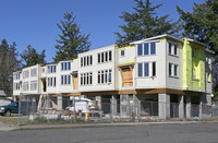 407 SE 172nd Ave in Portland, OR - Foto de edificio - Building Photo