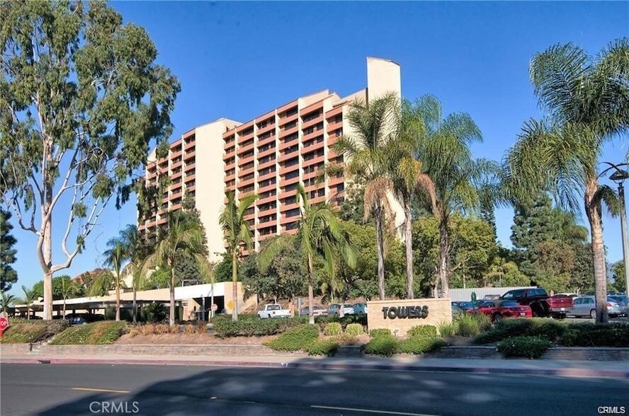 24055 Paseo Del Lago, Unit 301 in Laguna Woods, CA - Building Photo