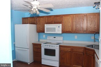 301 Shaw Ct in Falmouth, VA - Building Photo - Building Photo
