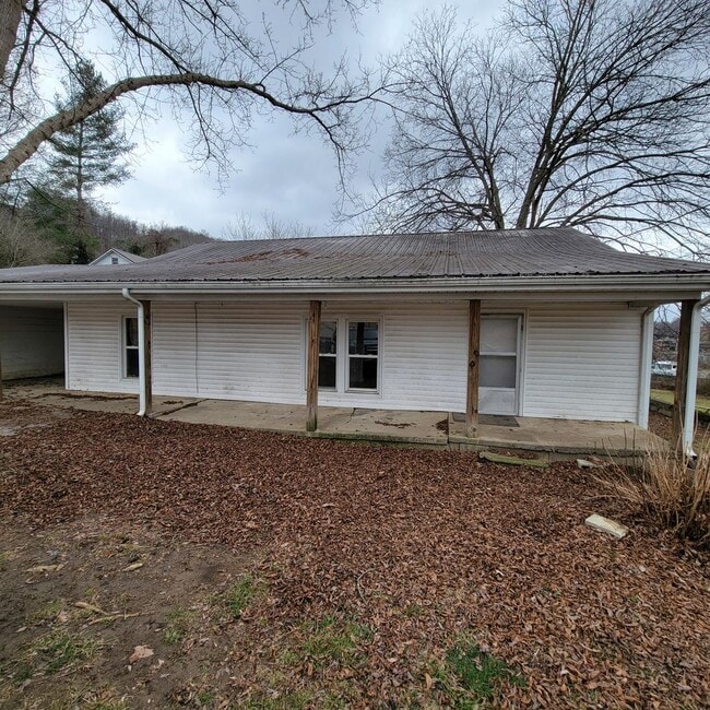 property at 617 Evans St