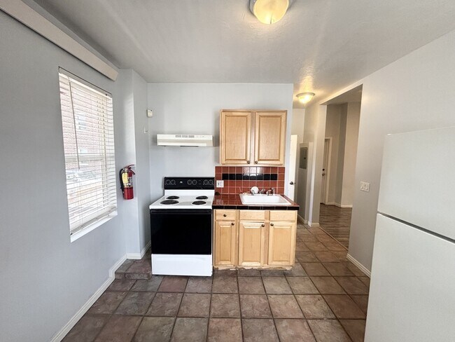 517 S 500 E in Salt Lake City, UT - Building Photo - Building Photo