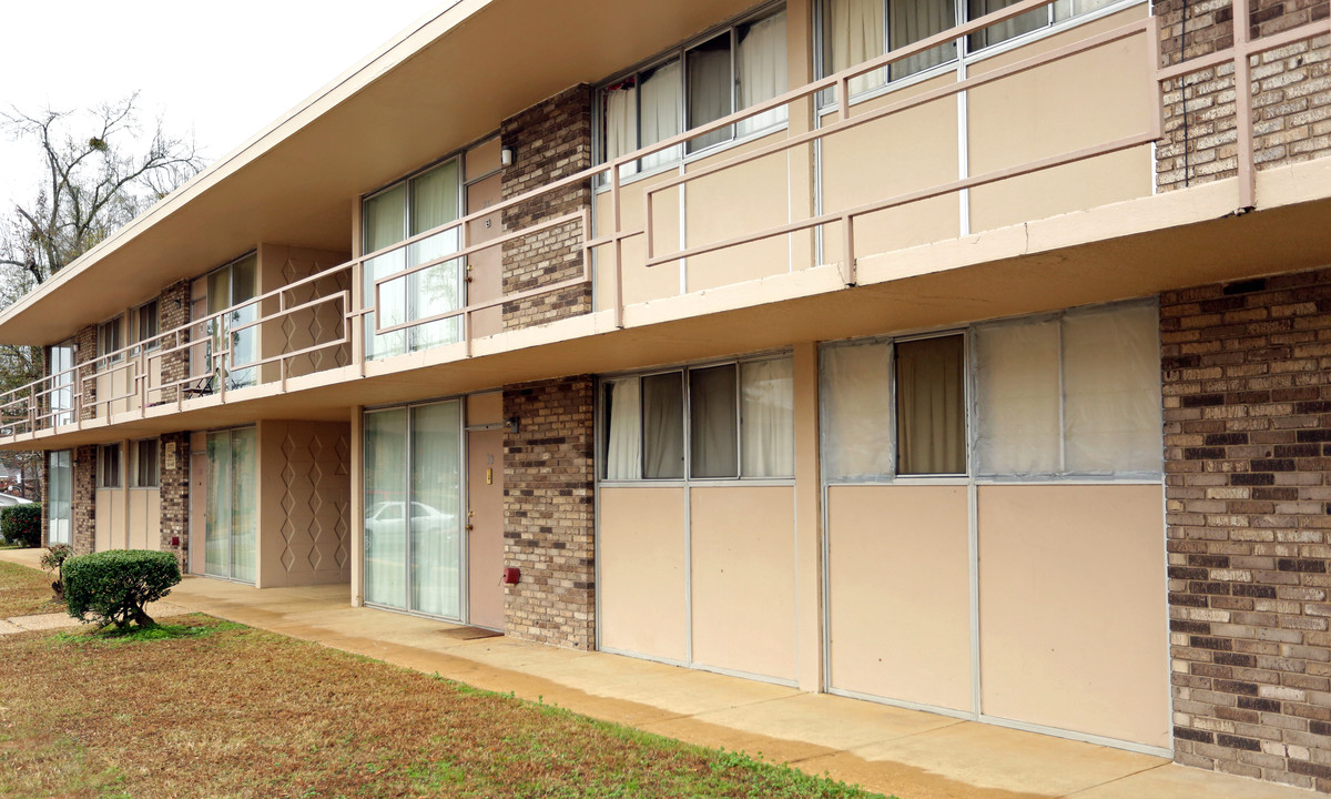 Claymont Apartments in Tuscaloosa, AL - Foto de edificio