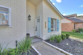 913 St Timothy St in Corpus Christi, TX - Building Photo - Building Photo