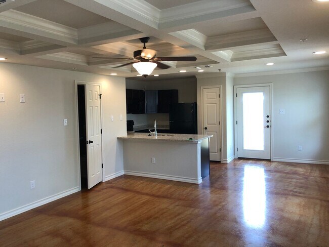 8806 Old Seguin Rd in Converse, TX - Building Photo - Building Photo