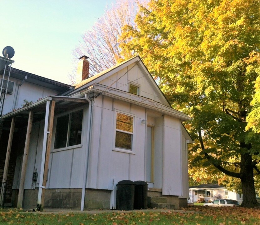 1122 N Madison St in Bloomington, IN - Building Photo