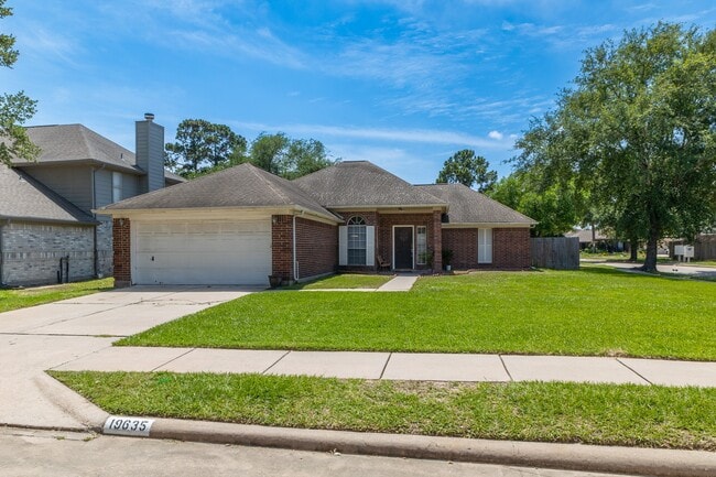 19635 Vernier Woods Ln