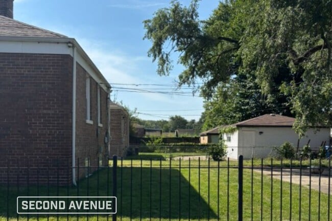 12834 S Parnell Ave in Chicago, IL - Foto de edificio - Building Photo