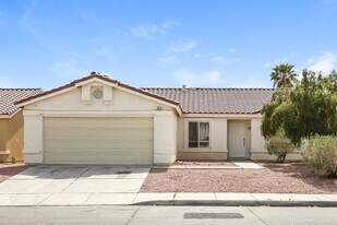 3015 W Hammer Ln in North Las Vegas, NV - Building Photo