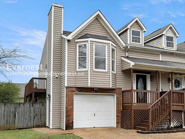 171 Charleston Way in Trussville, AL - Foto de edificio - Building Photo