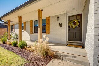 5132 S Atlanta Ave in Tulsa, OK - Building Photo - Building Photo