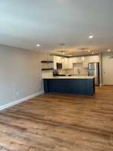 Harborview Apartment Community in Warwick, RI - Building Photo - Building Photo