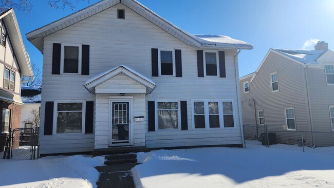 property at 2416 Jackson St