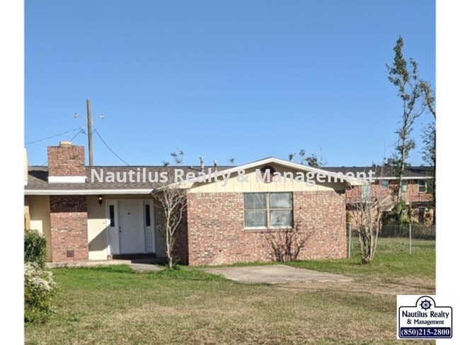 507 S Highline Dr in Panama City, FL - Building Photo - Building Photo