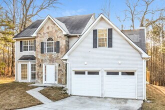 1365 Lywellen Ct in Stone Mountain, GA - Building Photo - Building Photo