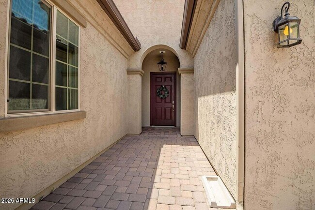 15677 W Almeria Rd in Goodyear, AZ - Building Photo - Building Photo
