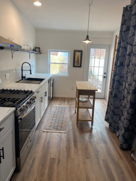 450 Belgrade St in Philadelphia, PA - Building Photo