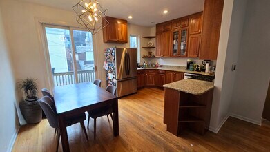 1733 W Crystal St in Chicago, IL - Building Photo - Building Photo