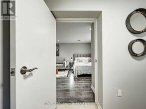106 Gilroy Dr in Toronto, ON - Building Photo - Building Photo