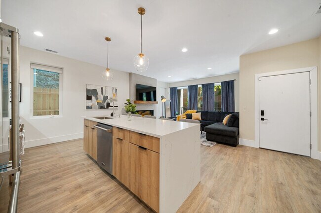 2110 W Washington Blvd in Chicago, IL - Building Photo - Building Photo