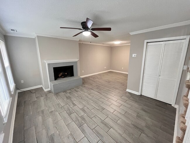 130 Cresent Circle in Madison, AL - Building Photo - Building Photo