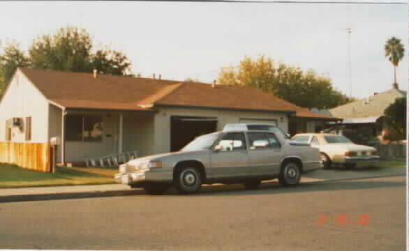 437-443 N Lincoln Ave in Manteca, CA - Building Photo