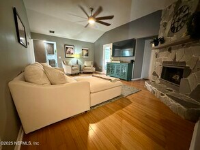 10420 Inverness Dr in Jacksonville, FL - Building Photo - Building Photo