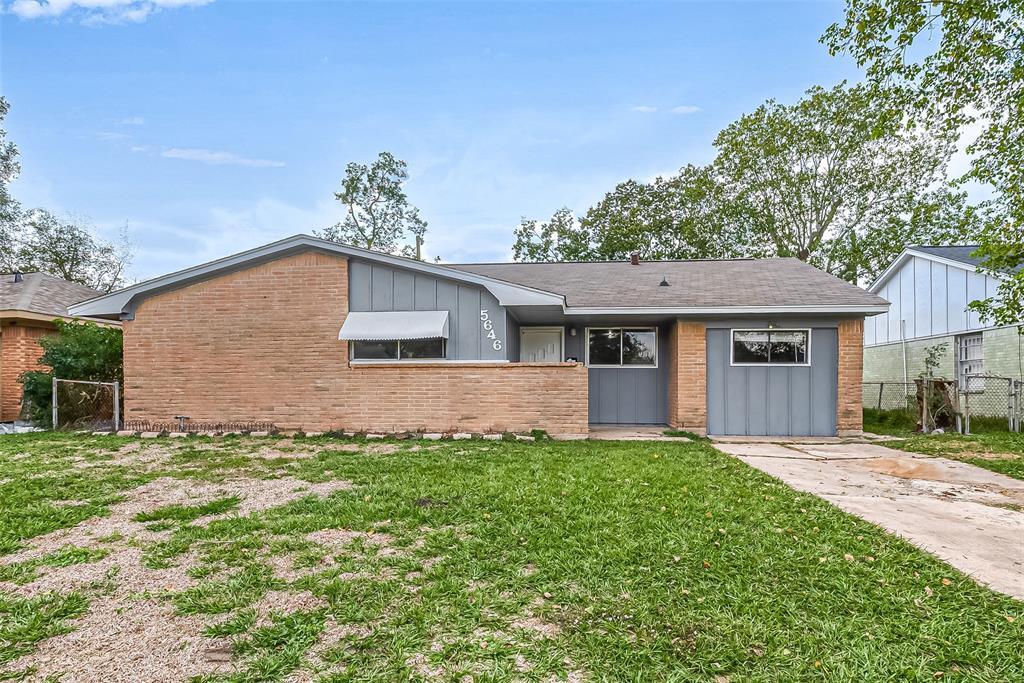 5646 Cedarburg Dr in Houston, TX - Building Photo