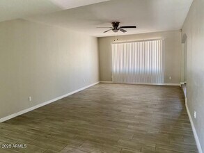 5802 W Campo Bello Dr in Glendale, AZ - Building Photo - Building Photo