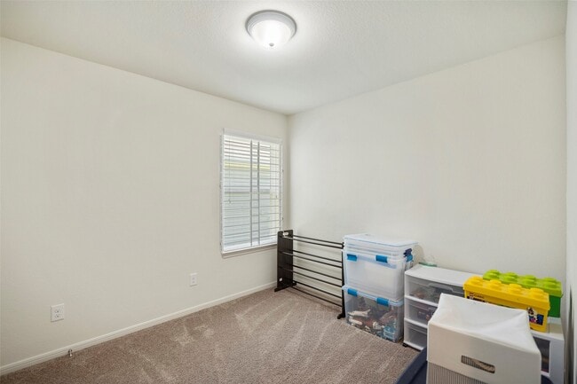 12730 Pelican Bay Dr in Houston, TX - Building Photo - Building Photo