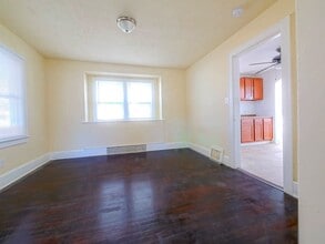 1362 Chippewa Ave in Akron, OH - Building Photo - Building Photo