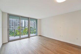 1500 Bay Rd, Unit N-0719 in Miami Beach, FL - Foto de edificio - Building Photo