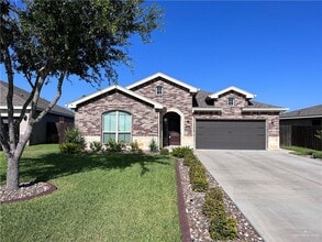 5016 Escondido Pass in McAllen, TX - Building Photo - Building Photo