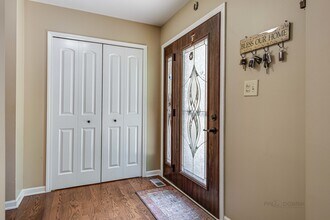 2238 Gleneagles Dr in Naperville, IL - Building Photo - Building Photo