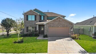 1203 Lancer Leap Dr in Alvin, TX - Building Photo