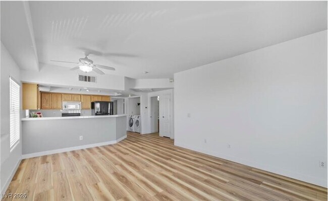 3601 Spanish Butterfly St in Las Vegas, NV - Building Photo - Building Photo