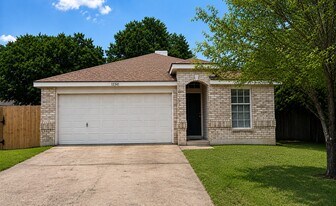12341 Little Fatima Ln in Austin, TX - Building Photo