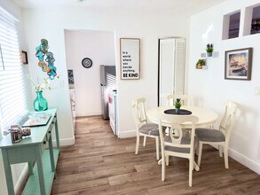 329 Madison St in Hollywood, FL - Building Photo - Building Photo
