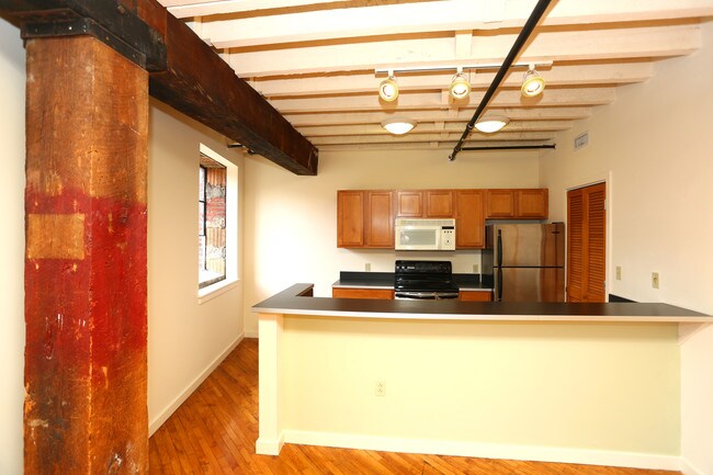 Norcross Station Apartments in Charlottesville, VA - Foto de edificio - Interior Photo