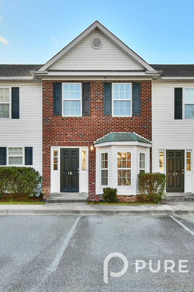 10 Magnolia Glen Ln in Columbia, SC - Foto de edificio - Building Photo