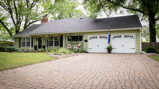 property at 3808 W 83rd Ter