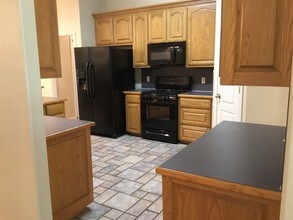 207 Osage Dr in Sanger, TX - Building Photo - Building Photo