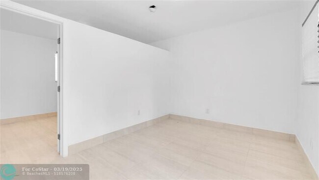 13390 NE 6th Ave in North Miami, FL - Building Photo - Building Photo