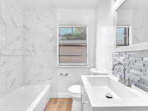 443 Wilder St in West Palm Beach, FL - Building Photo - Building Photo