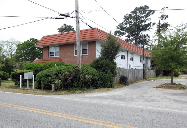 407 8th Ave S in Myrtle Beach, SC - Building Photo - Building Photo