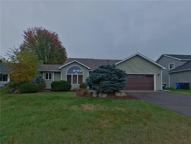 property at 1924 French Trace Ave