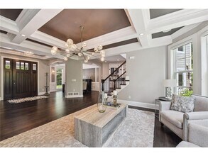 2346 Linner Rd in Wayzata, MN - Building Photo - Building Photo