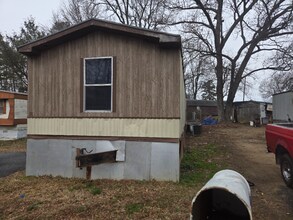 00 Old Thomasville Rd in High Point, NC - Foto de edificio - Building Photo