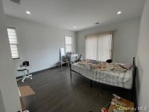 4920 167th St in Queens, NY - Building Photo - Building Photo