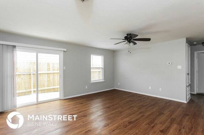 8223 Steep Valley in Converse, TX - Building Photo - Building Photo