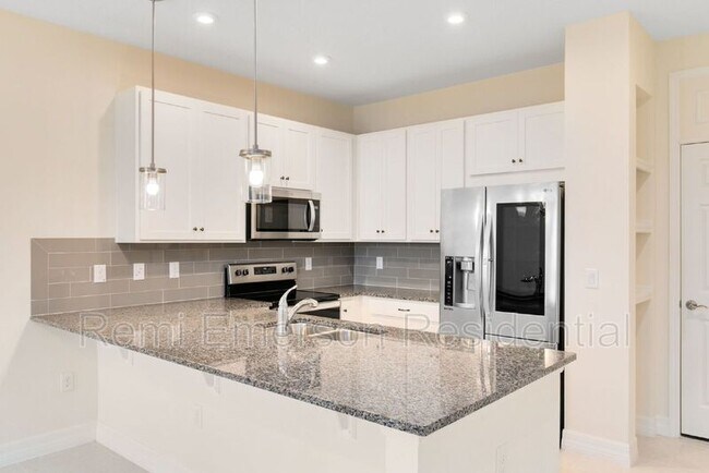 2232 Centerra Loop in Kissimmee, FL - Building Photo - Building Photo
